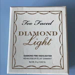 Too Faced Diamond Light highlighter